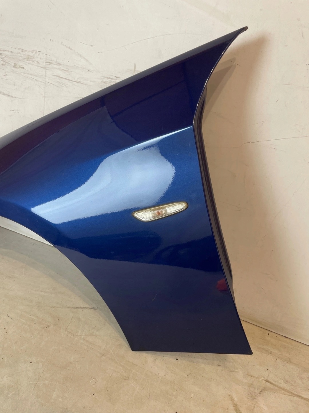 fender front front left BMW 3 E90 E91 LCI Lift Lemans Blau