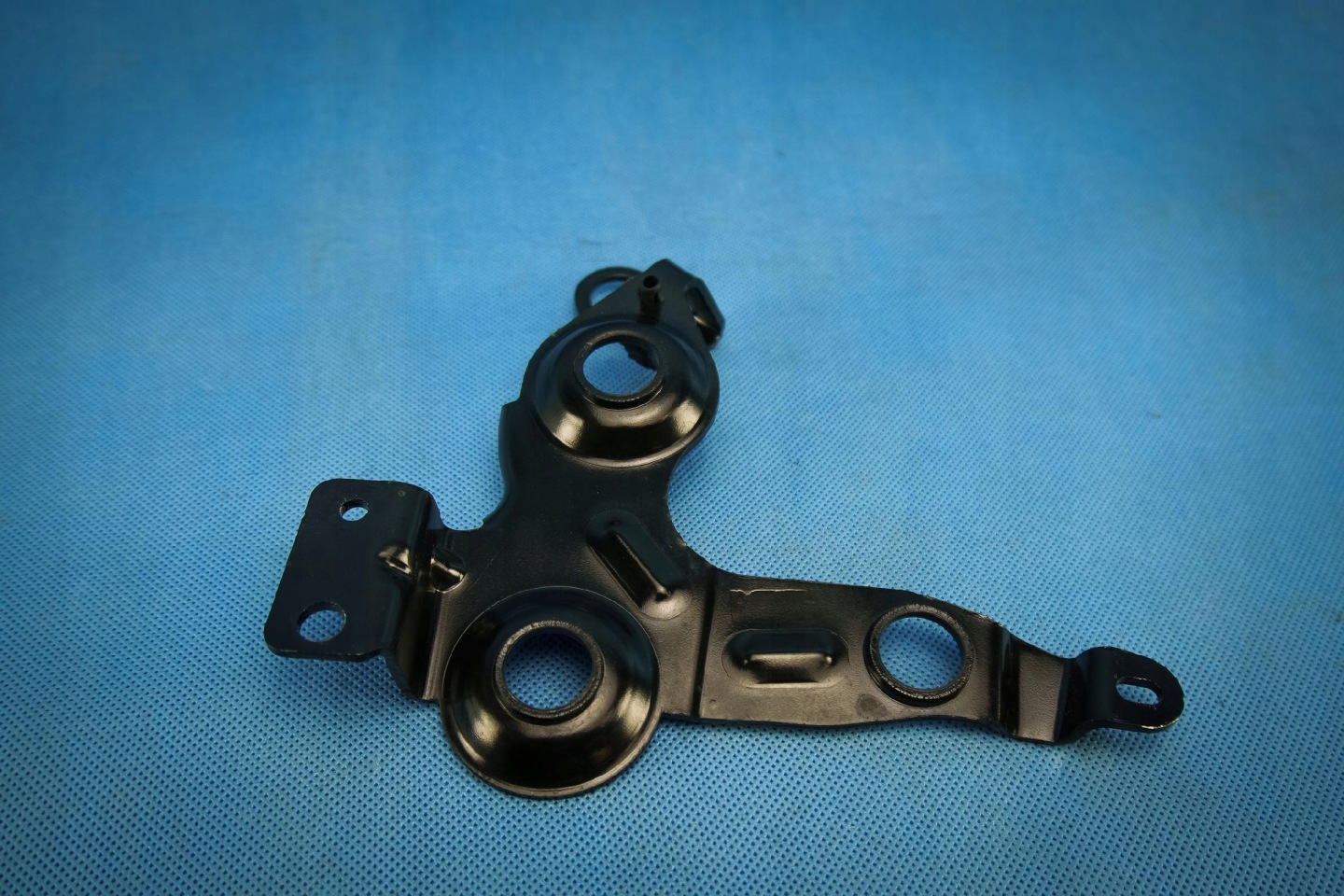 bracket pompy ABS Audi A6 S6 4G A7 S7 4G8 4G0614119F