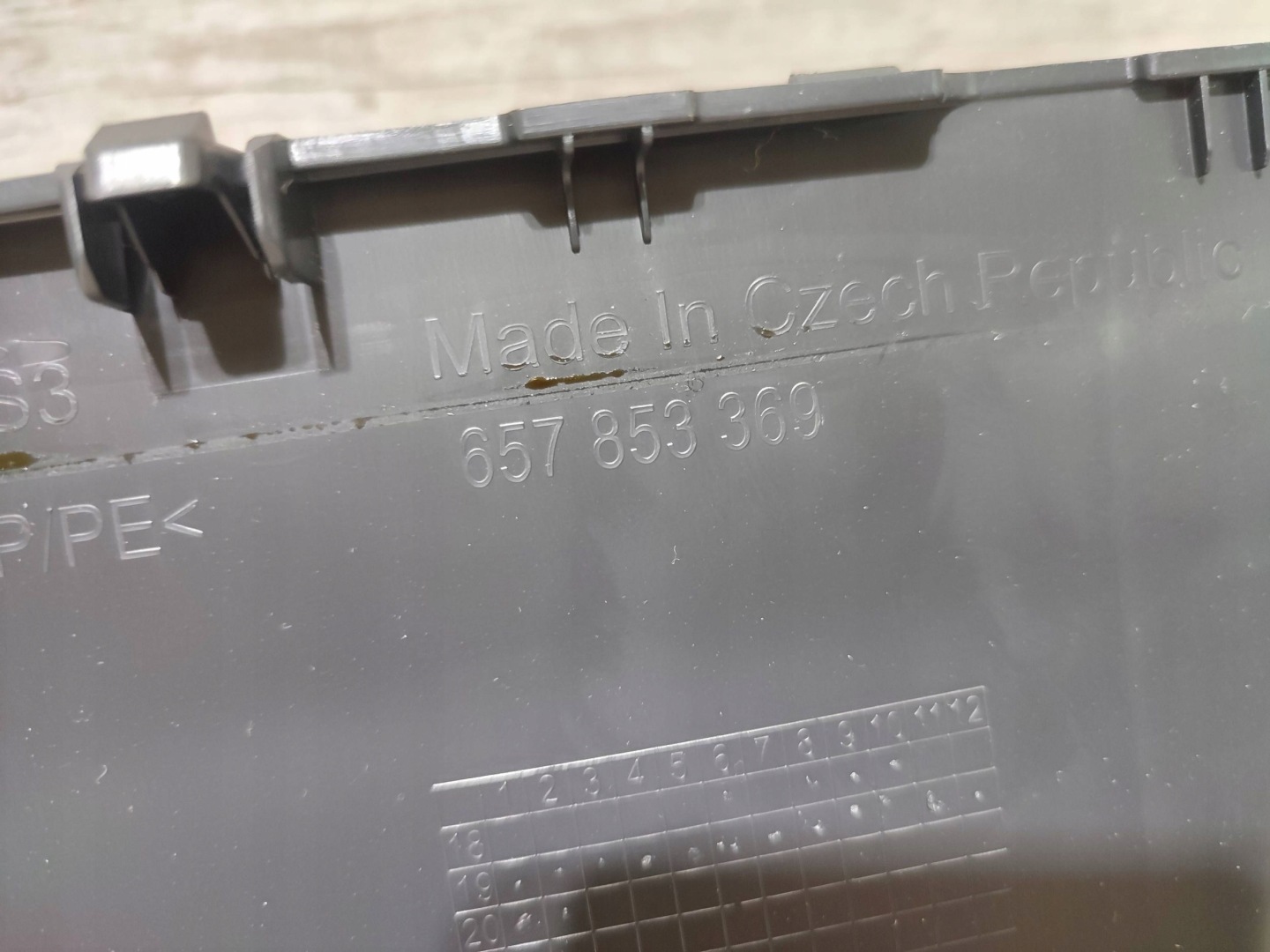 Skoda Scala 2020 left side moulding threshold front