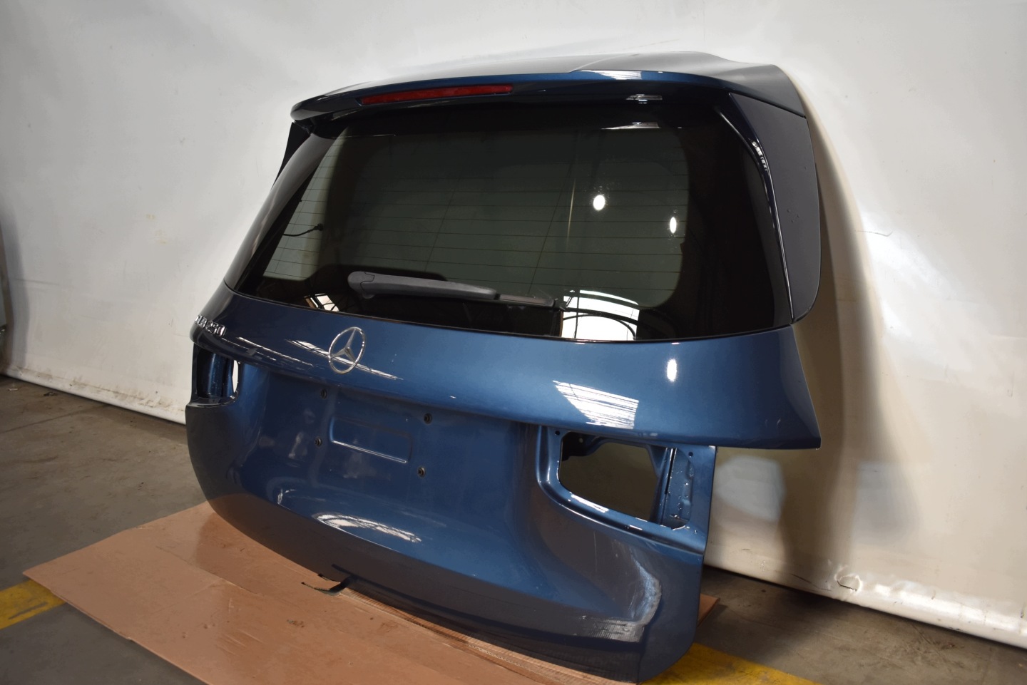 IDEALNA trunk door boot colour 667 MERCEDES GLB X247 1