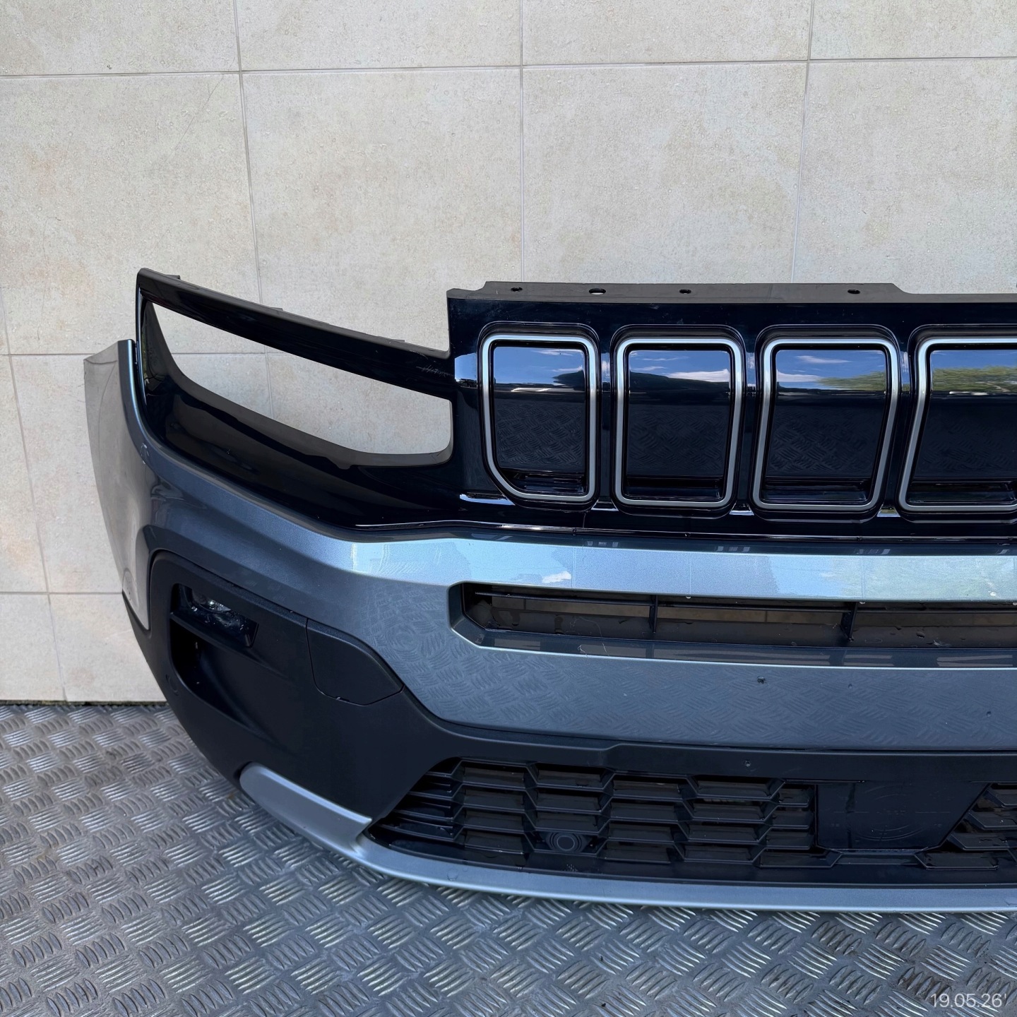 front bumper complete JEEP AVENGER 2025 ROK 4 PDC