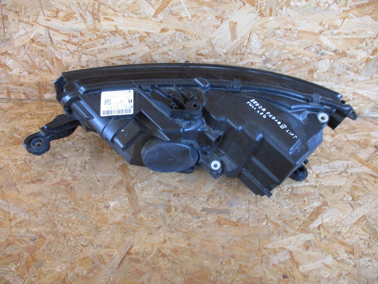 light right SKODA FABIA III LIFT FULL LED 6V1
