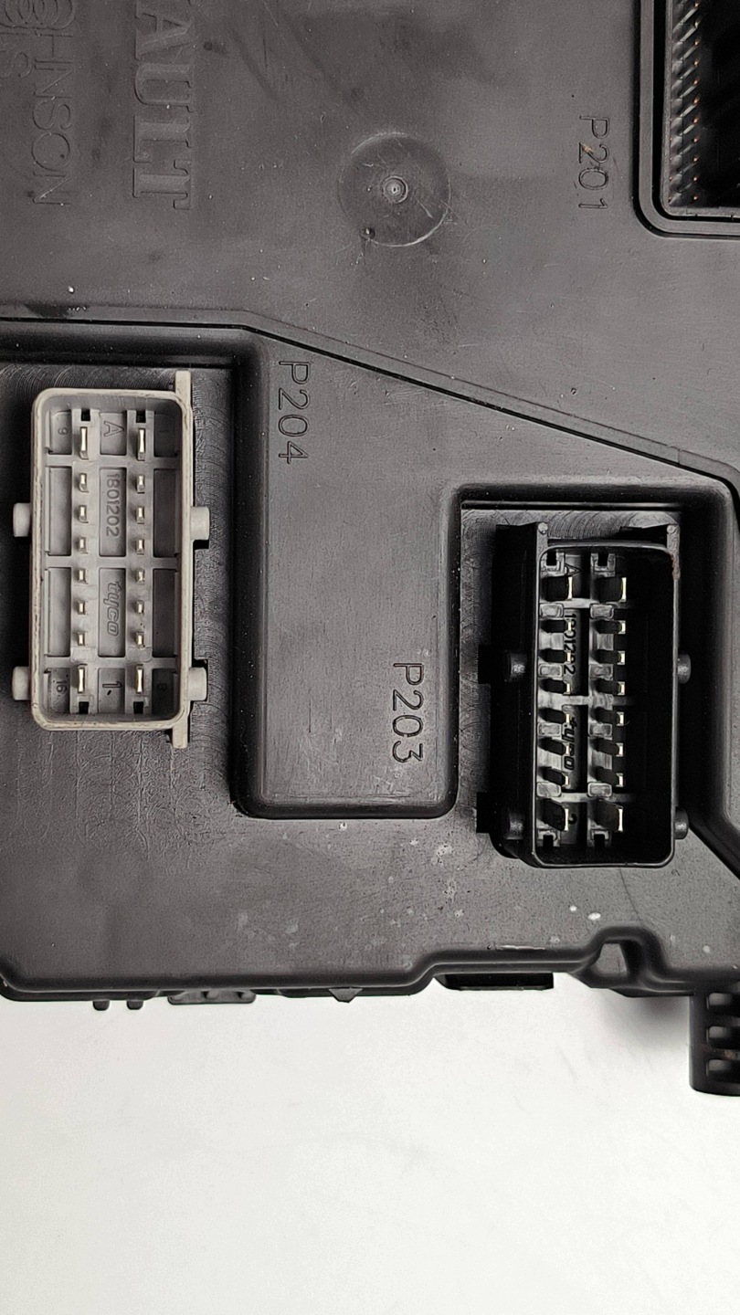 module 8200924038 BCM RENAULT KANGOO II