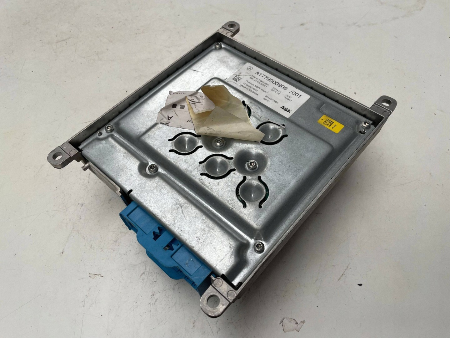 MERCEDES amplifier BURMASTER A1779000906 !J
