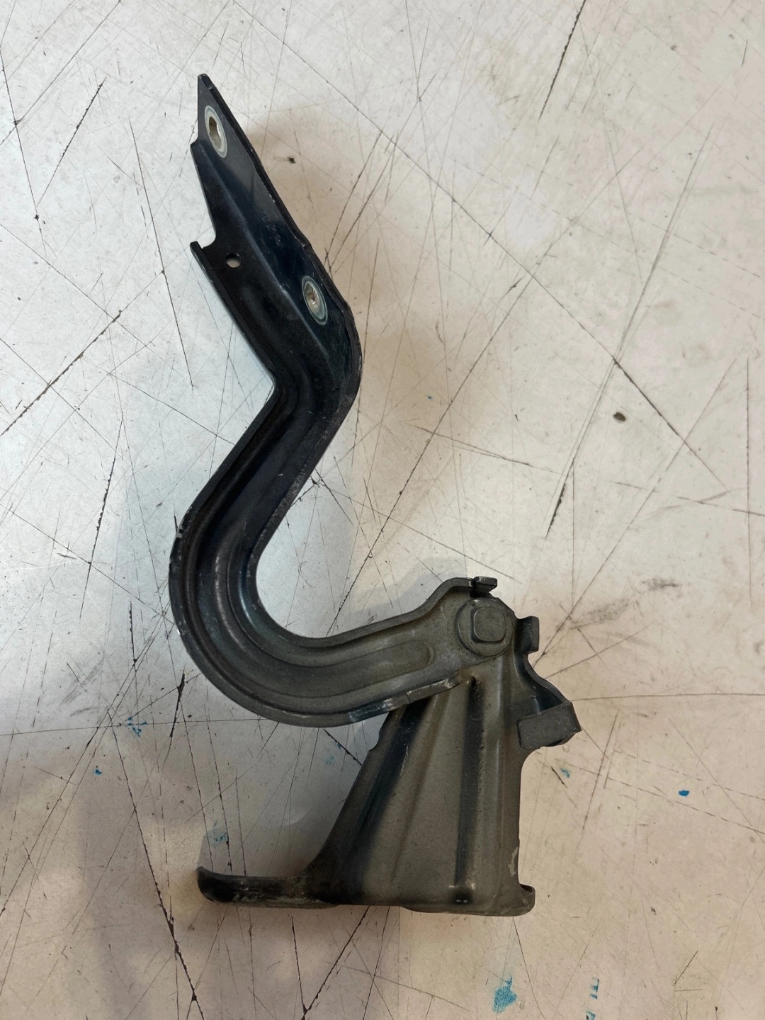 hinge bonnets left Fiat 500L black