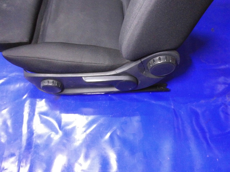 seat driver´s left front EUROPA MERCEDES SPRINTER W910 W907 18-25R