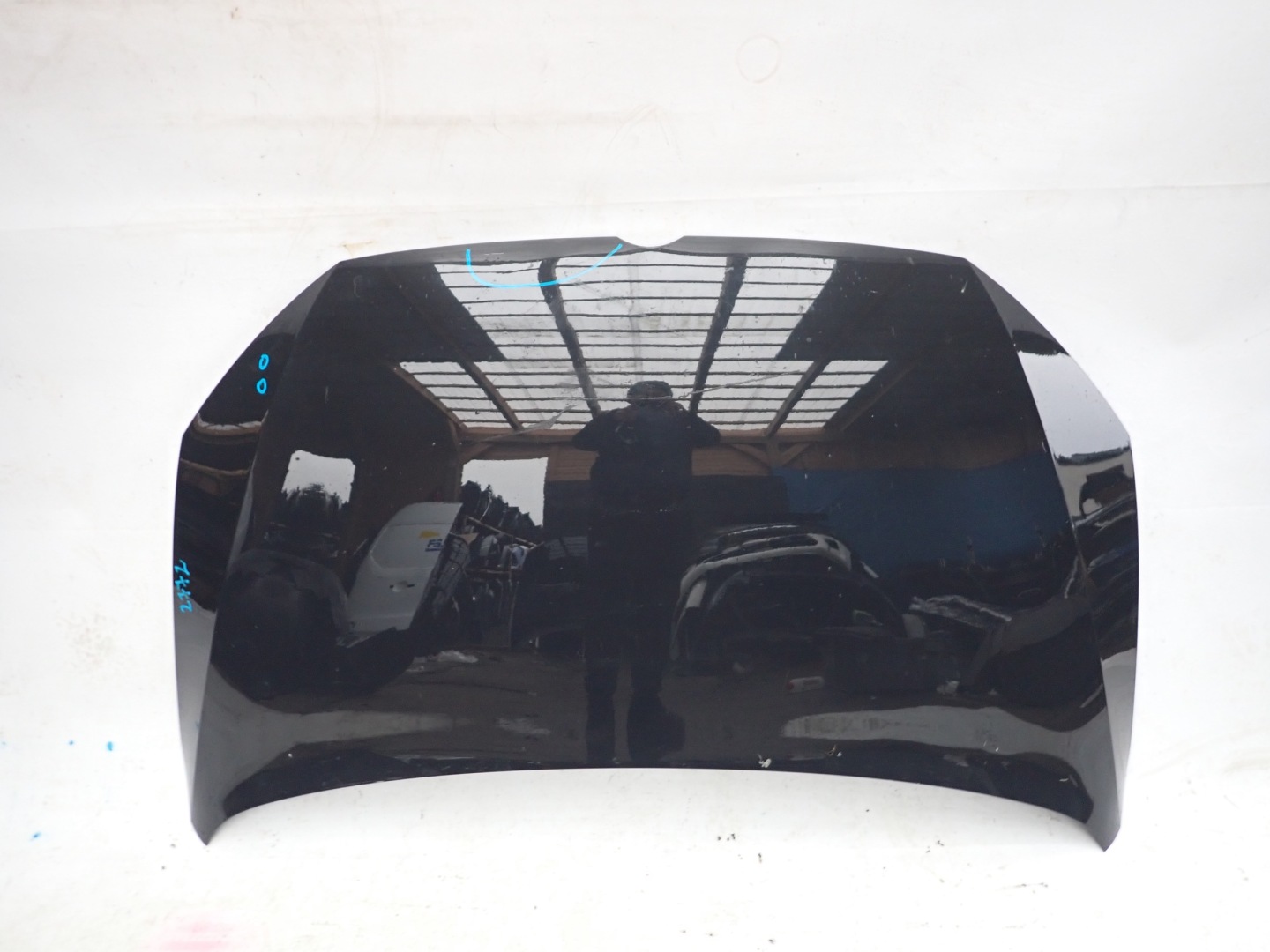 VW TOURAN II 5TA 15- Capot