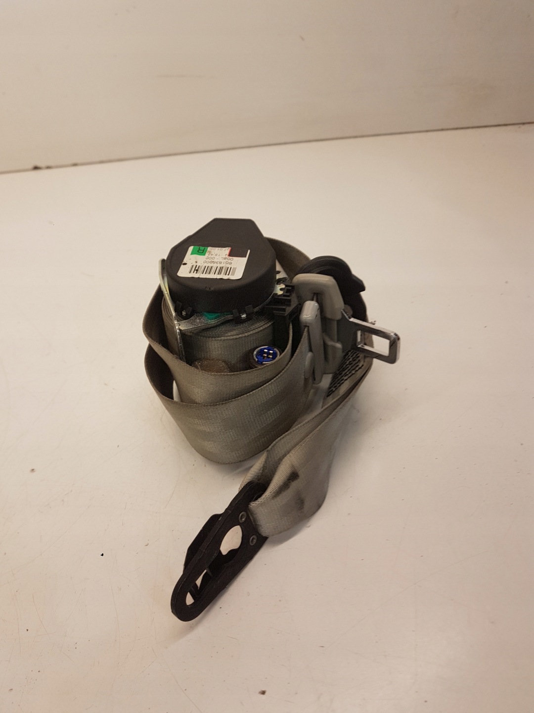 tension belt safety right front AUDI A8D3 4E2857706