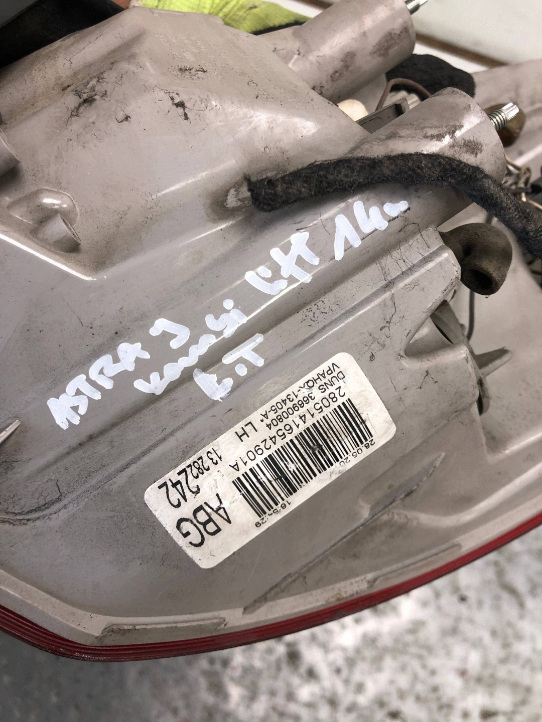 light left rear part OPEL ASTRA J KOMBI LIFT 13282242
