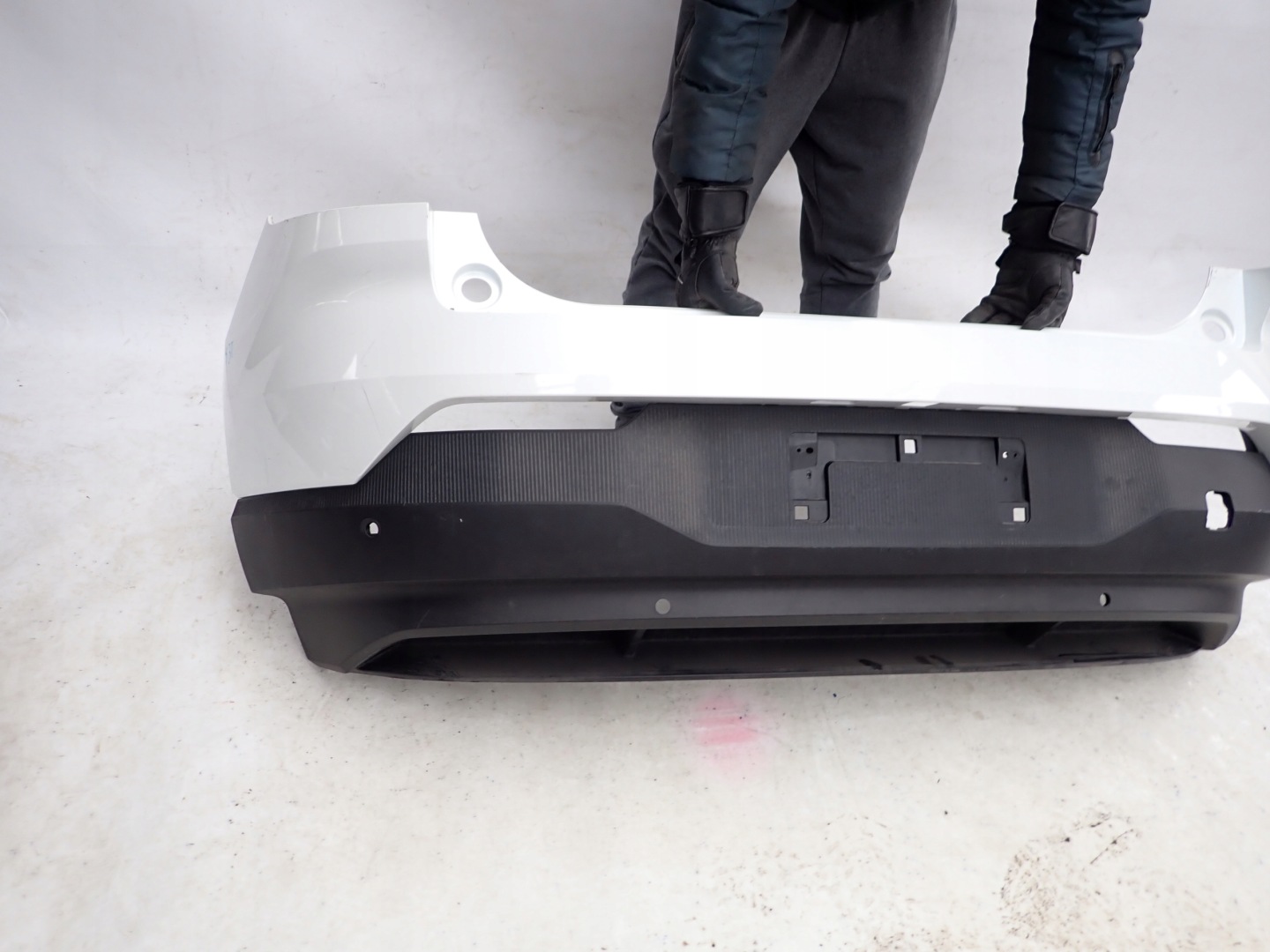 VOLVO EX30 23- bumper rear part rear 4PDC 31345662