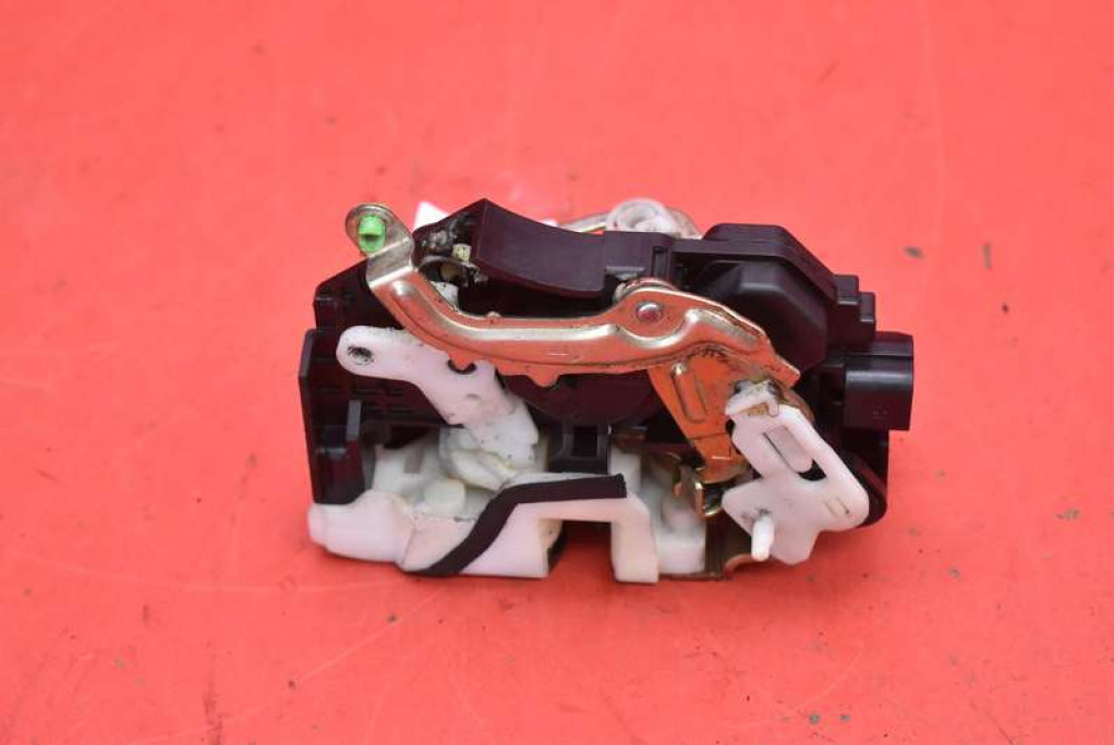 lock door left rear part rear MITSUBISHI OUTLANDER 1 and 01-08