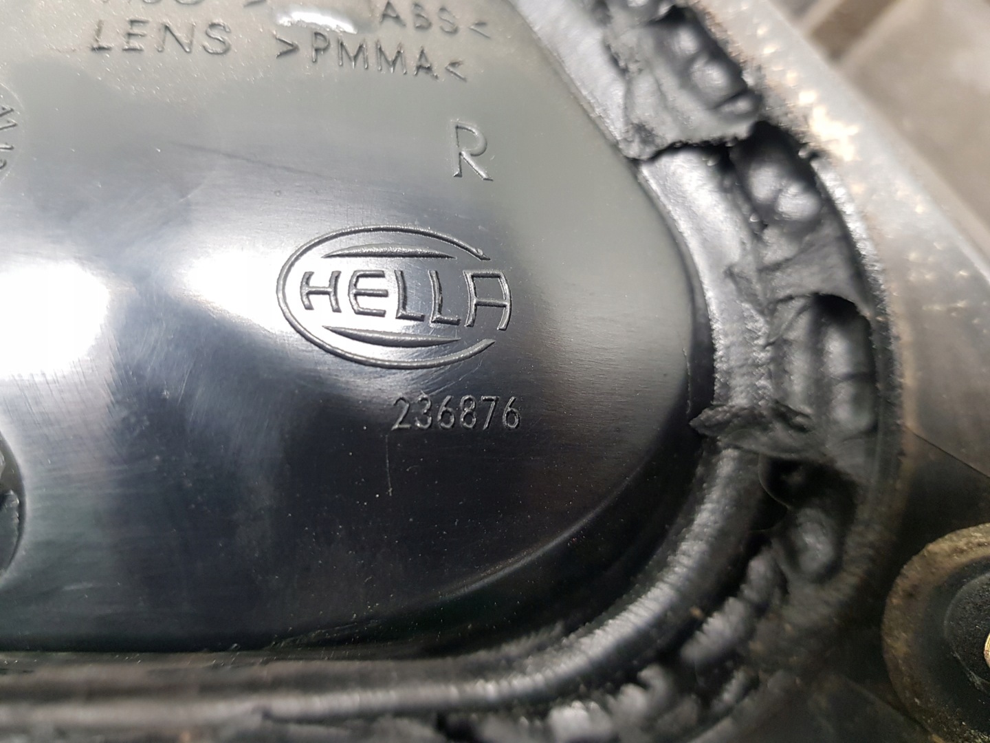 light right rear NISSAN ALMERA N16 236876
