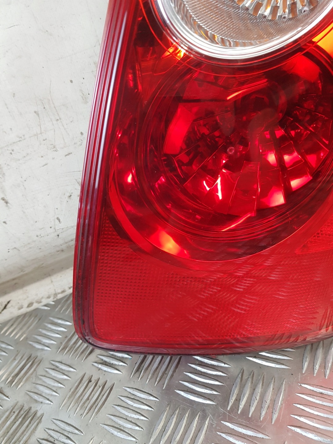 light right rear part C23551150 MAZDA 5 and CR 06R