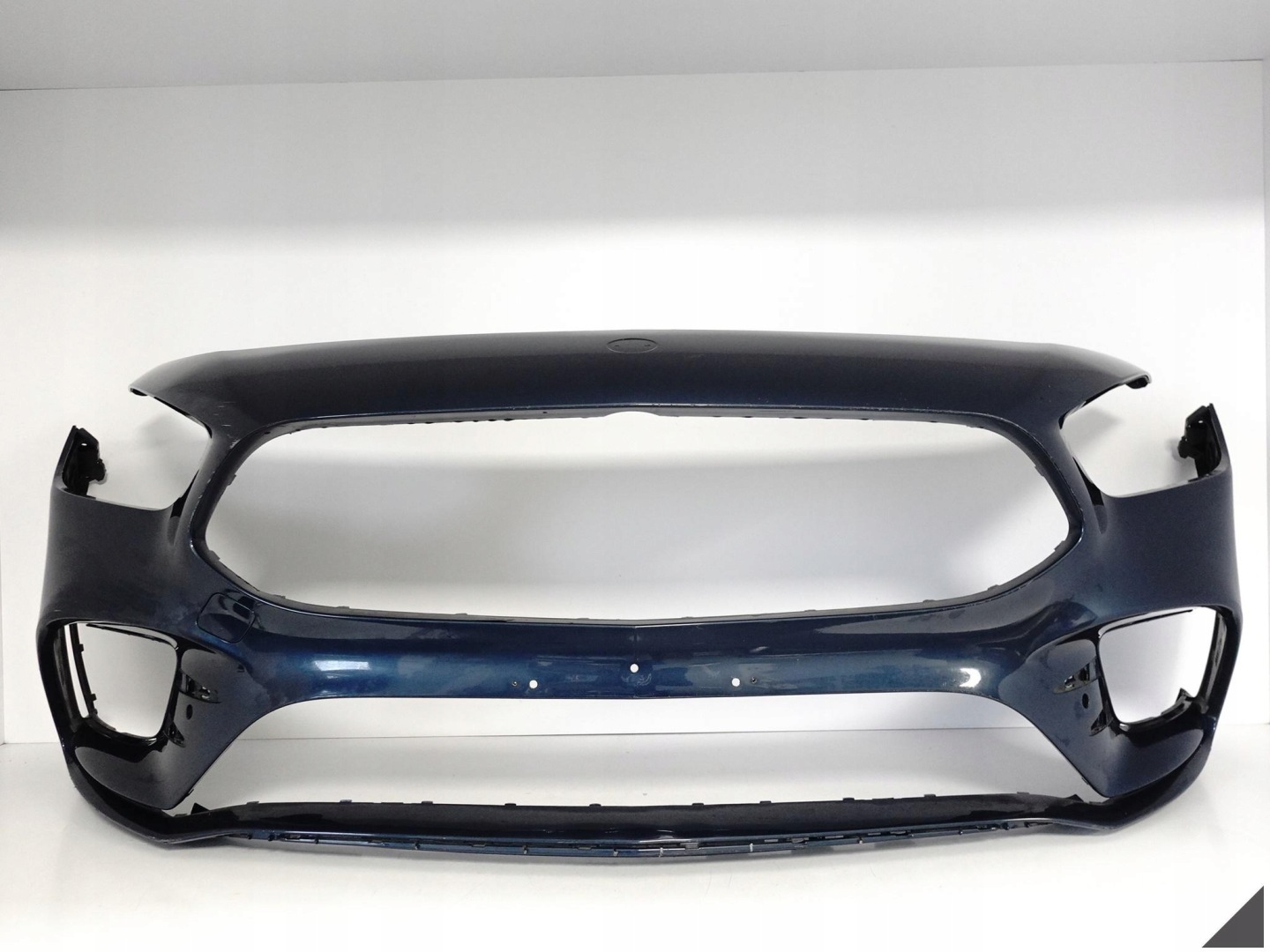 MERCEDES B-KLASA III 3 W247 AMG 18-22 bumper front * PDC *