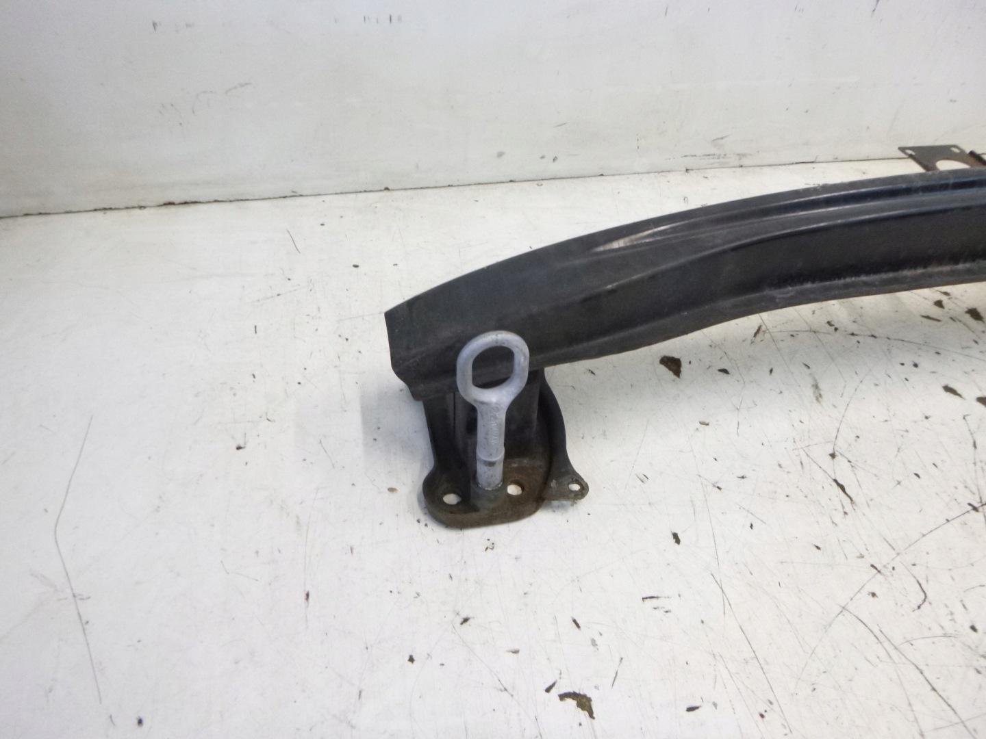 pillar bumper support front VW Volkswagen Golf V 04r.