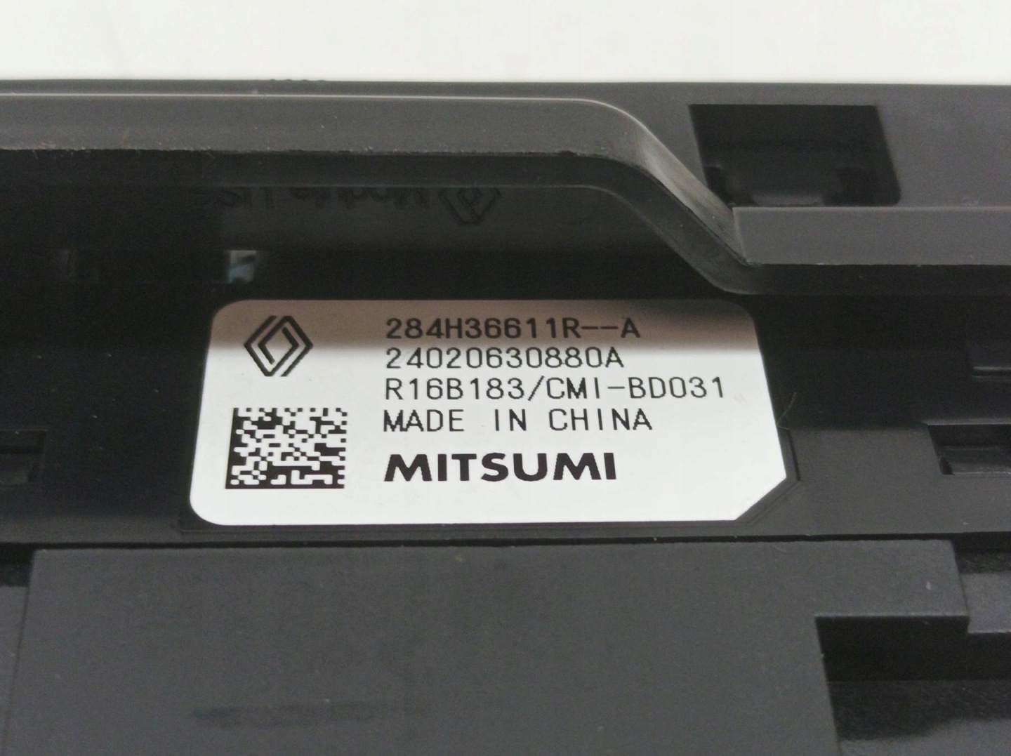 GNIAZDO USB 284H36611R Dacia Duster III (2024- )