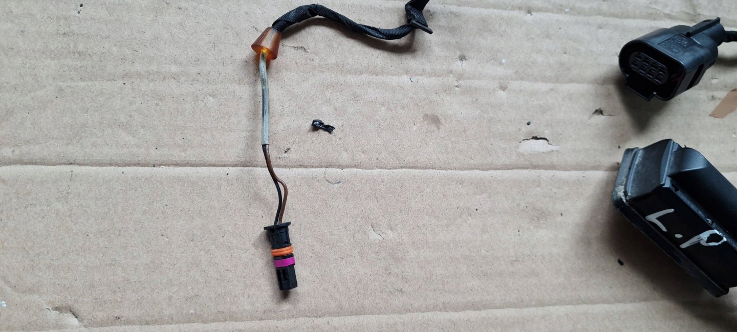 S4 B9 8W A4 bundle wiring door left left front 8W0971029AN