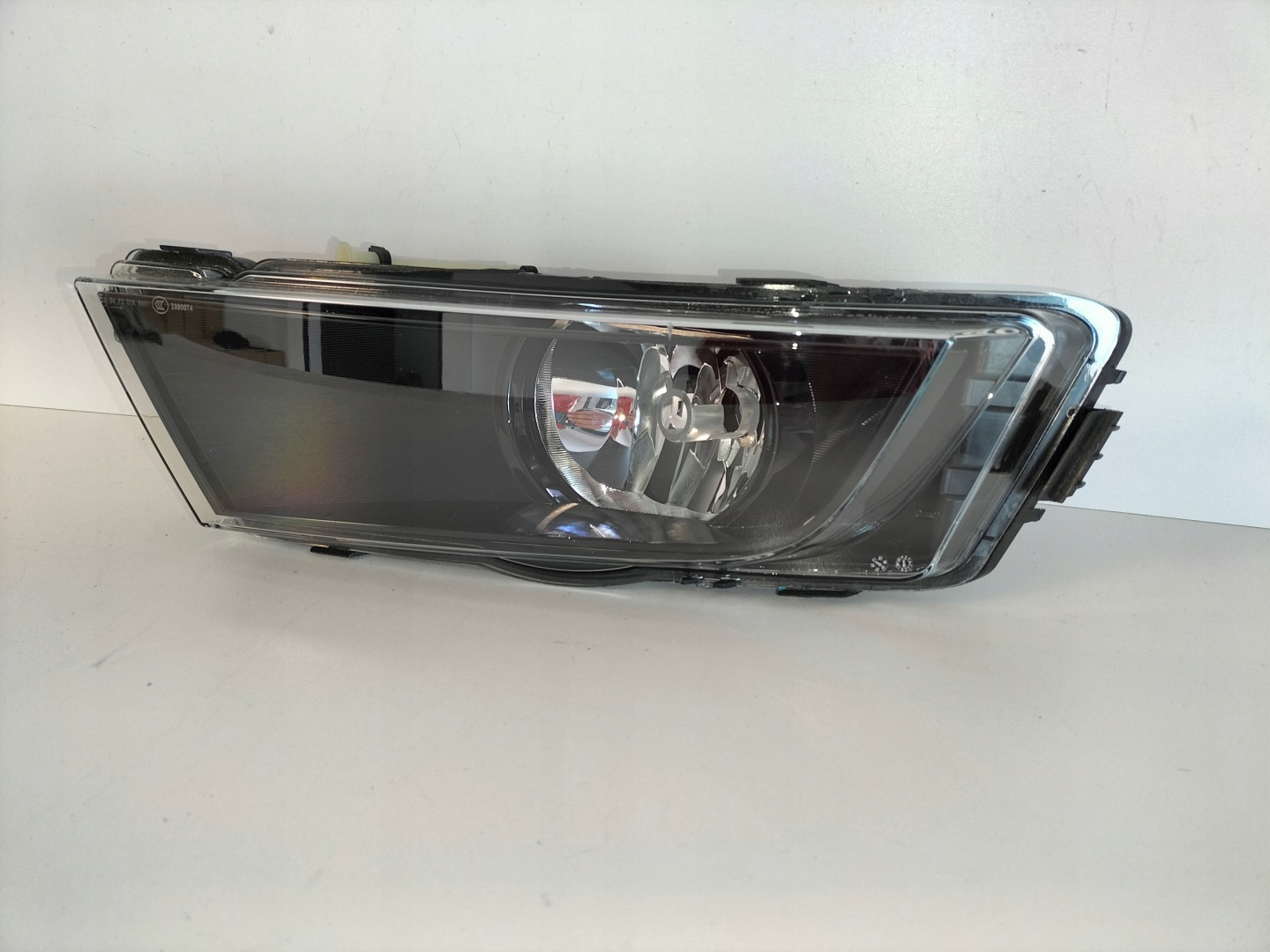 fog light light left SKODA OCTAVIA III 13-17