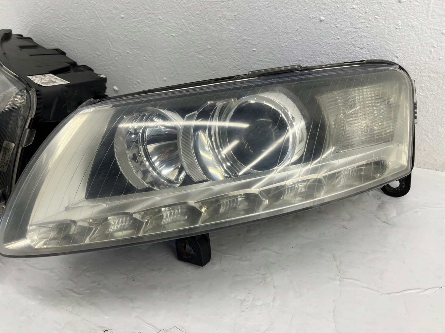 AUDI A6 C6 LIFT light XENON front right + left 4F0941030CP EUROPA