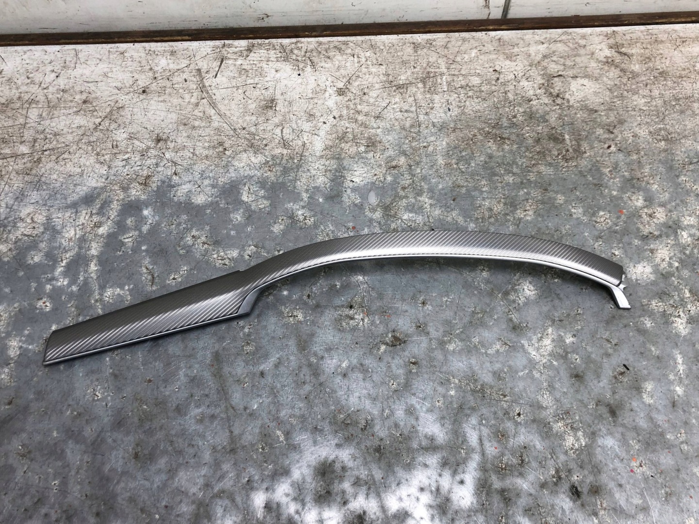 moulage DEKOR console XVC VW ARTEON 3G8854381A