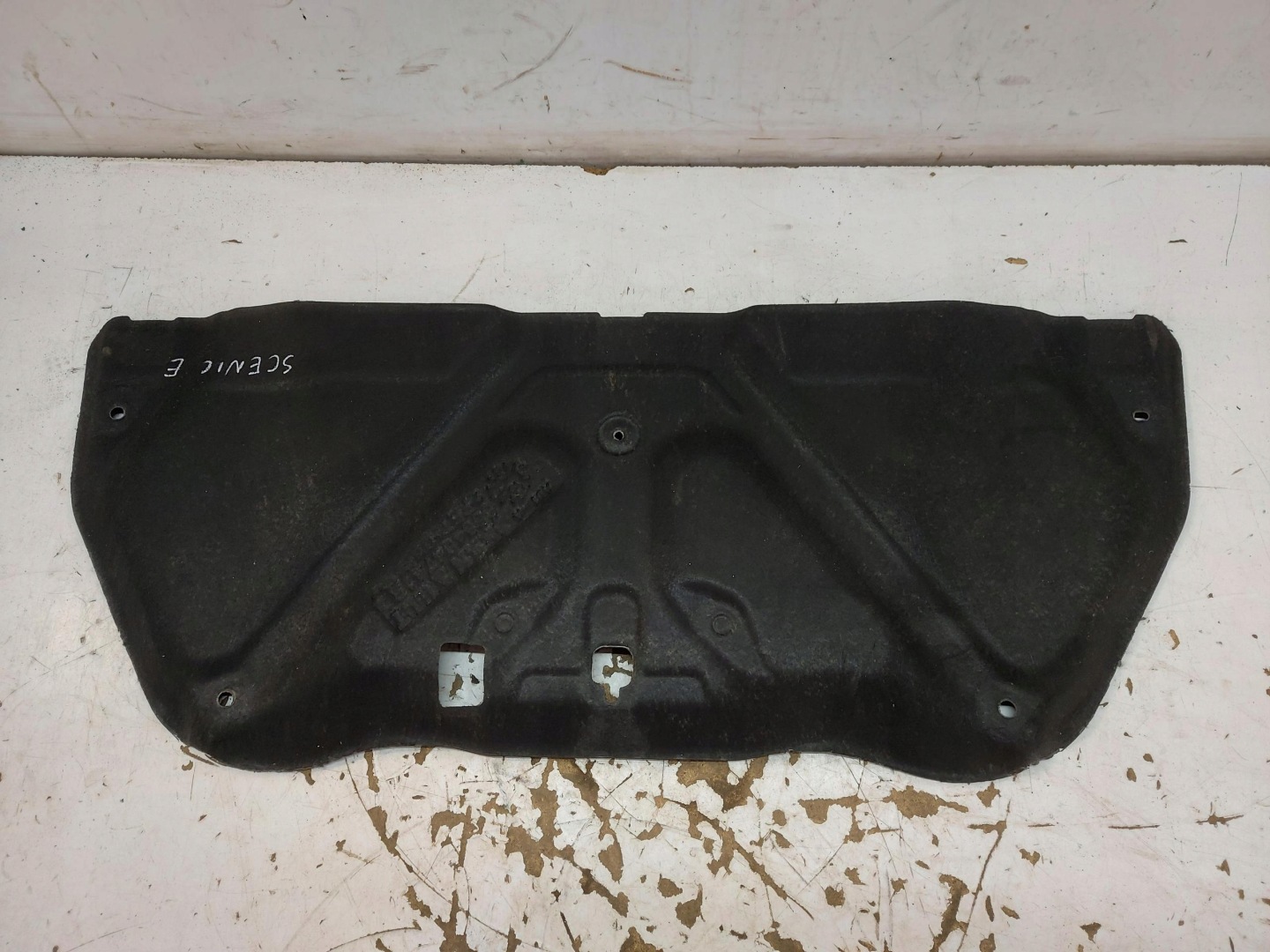 RENAULT Scenic E-Tech V 5 Insonorisation du capot 658404741R