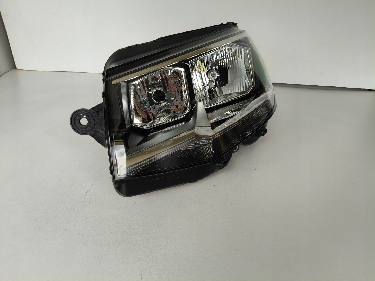light left REFLEKTOR VW T6 7E 7E0 15