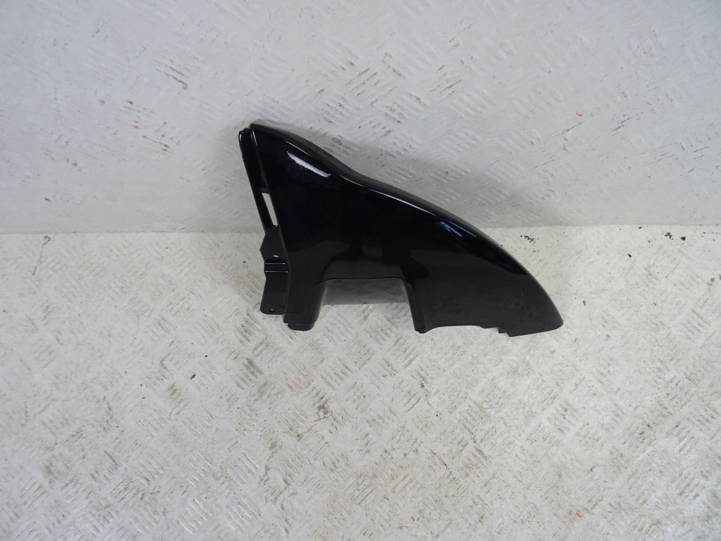 RANGE ROVER SPORT LIFT SVR left BOK accessories of a bumper front front