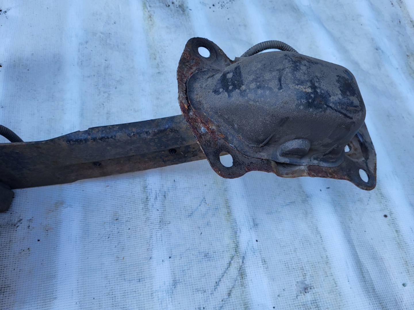 swing arm right rear part VW PASSAT B6 1.9 2.0 TDI