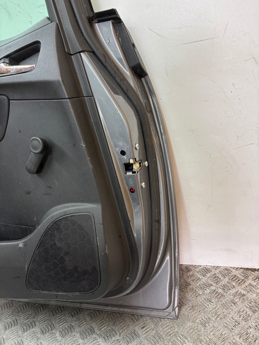 ajtó hátsó hátsó bal OPEL MERIVA B
