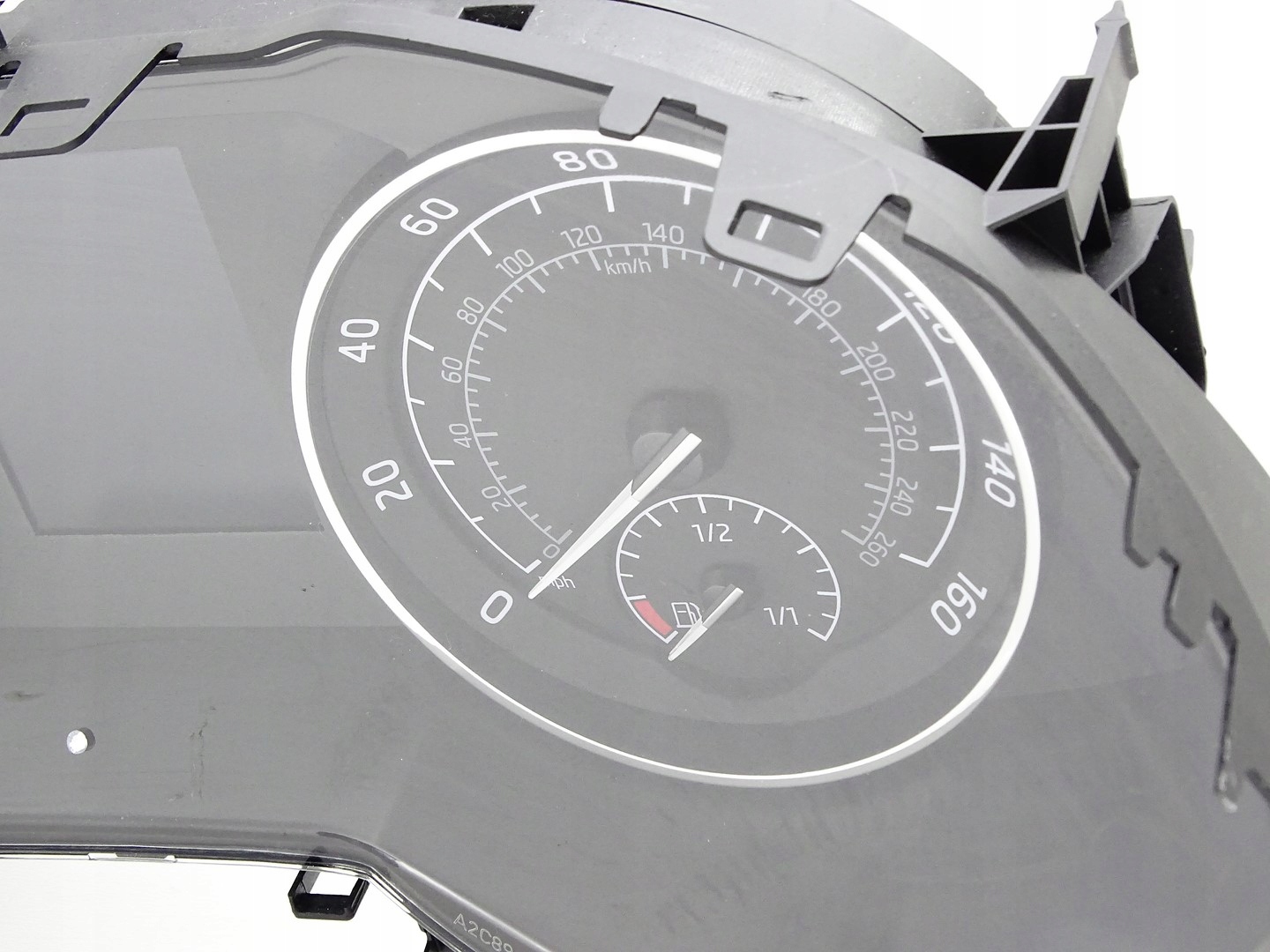 dials dials PREDKOSCIOMIERZ SKODA SUPERB III 2.0 TDI 3V0920941B