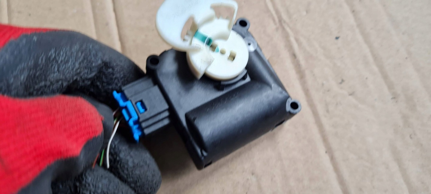 A6 C6 LIFT Micro moteur Bouches buses Bloc de chauffage complet 4F0820511A