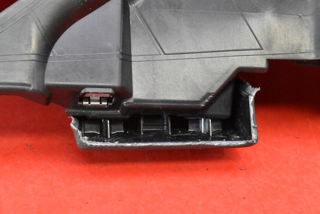 dashboard instrument panel console cockpit airbag EU 1643105-00-A TESLA MODEL Y 20