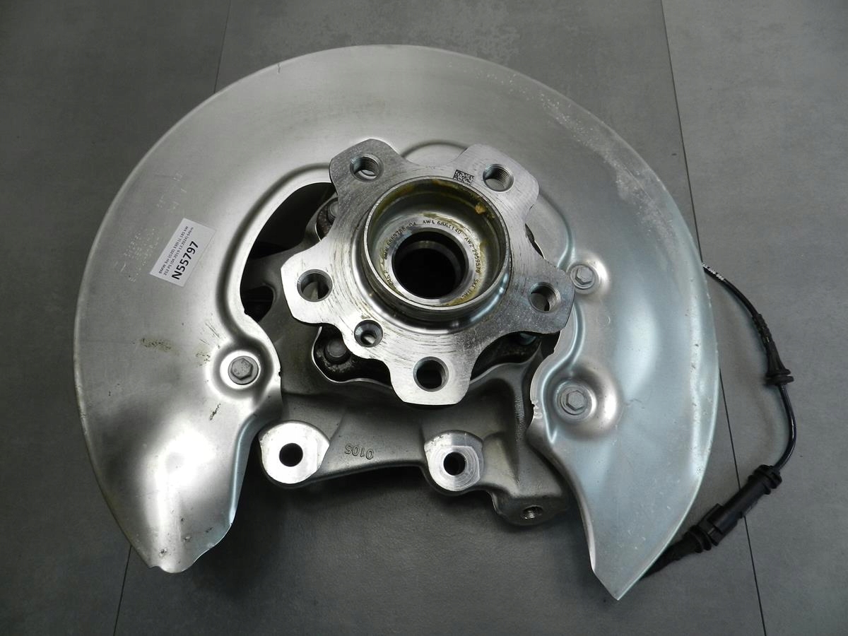 BMW 3 G20 otoč čepu pravá záď 6879534