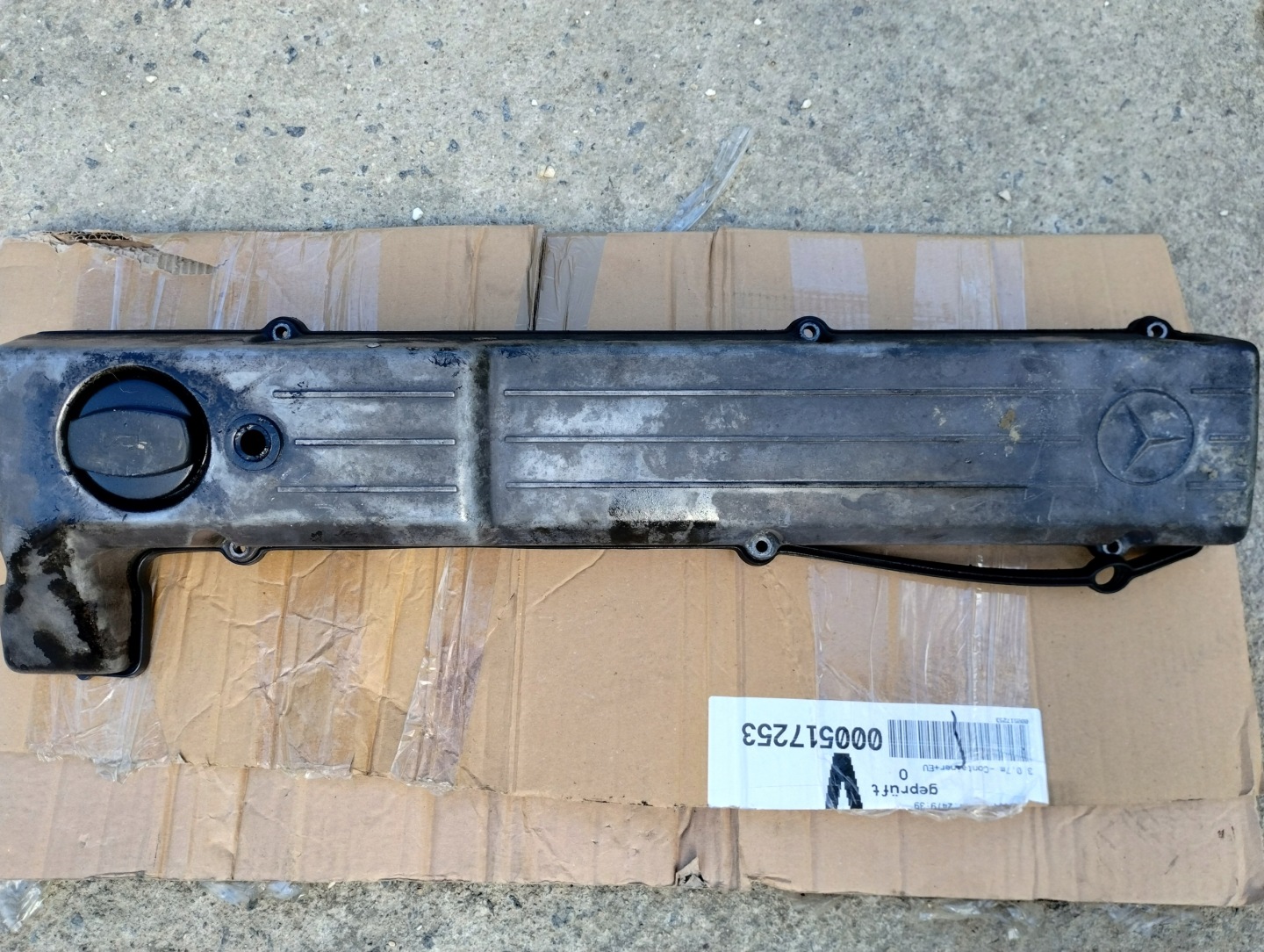 Abdeckung der Ventile Deckel MERCEDES 124 W124 300D EGR