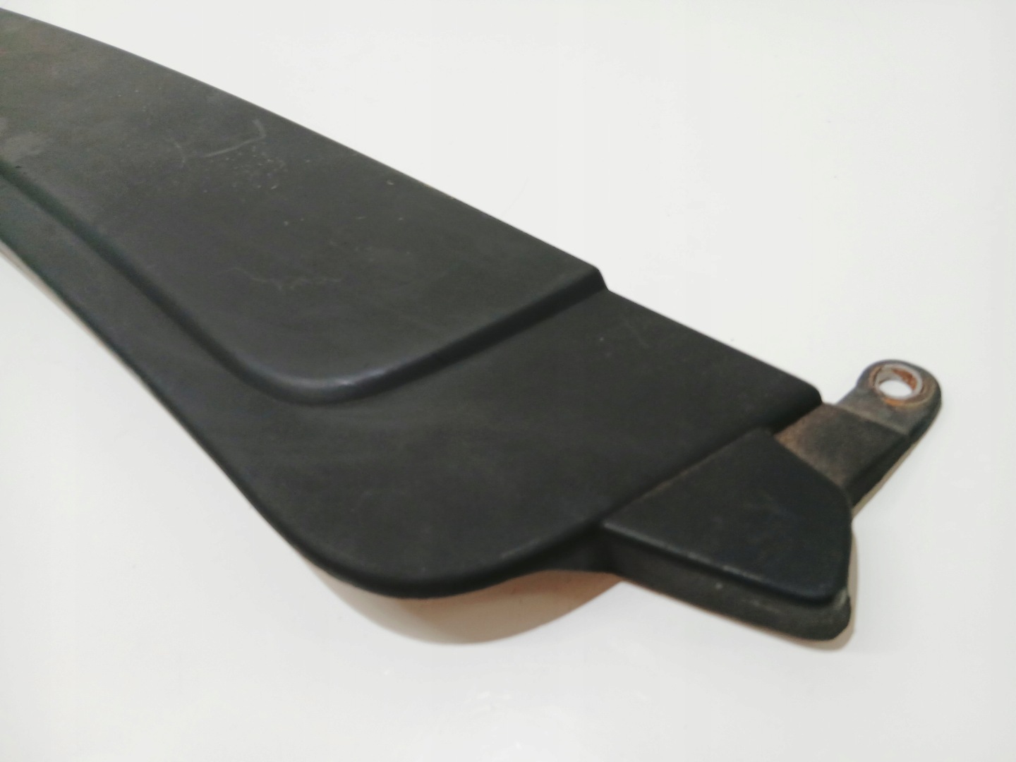 krytka stěny předního BMW E60 E61 N47 2.0D 7803340 (0005152)