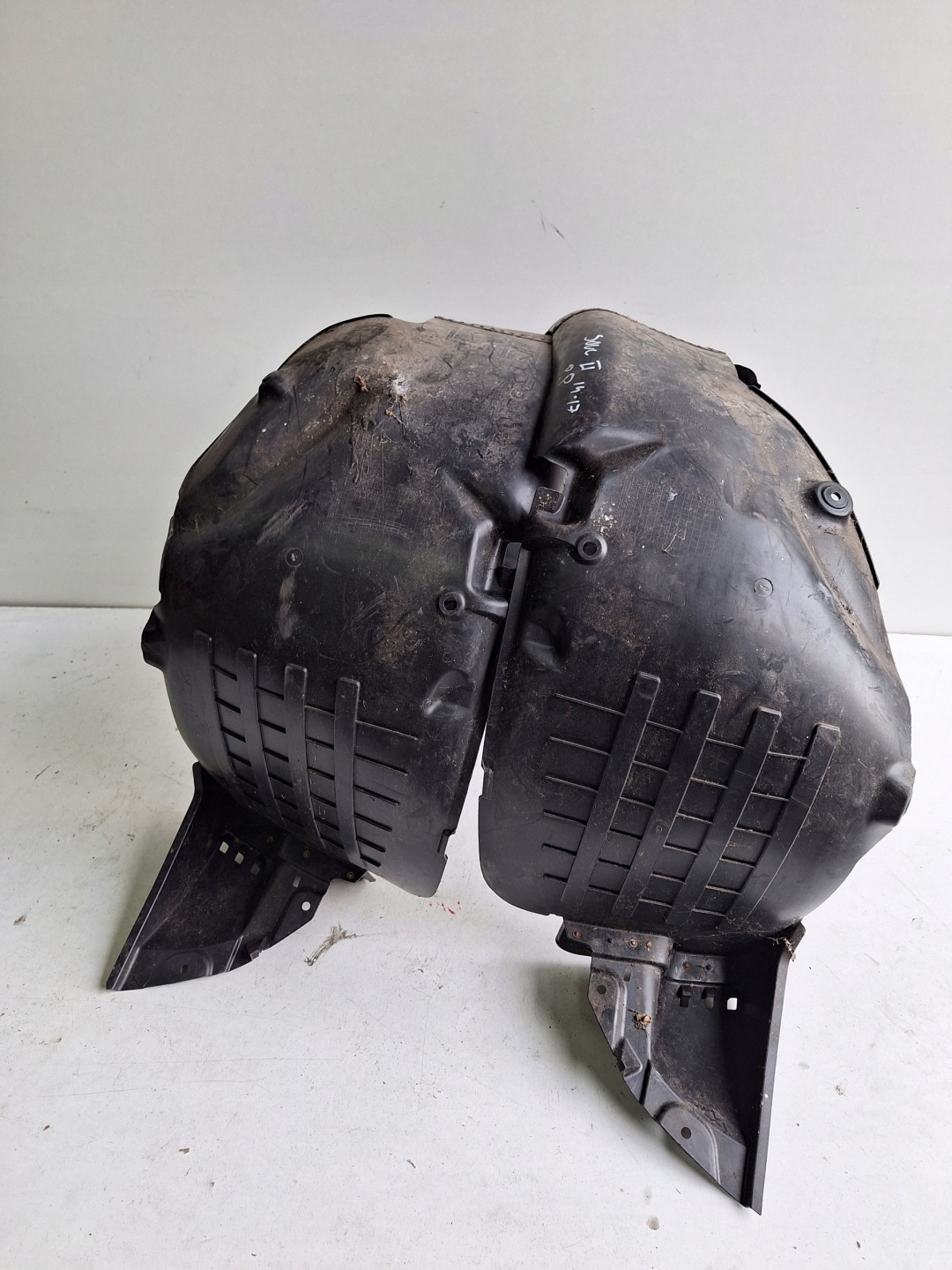 KIA SOUL II 14-19 mudguard front left