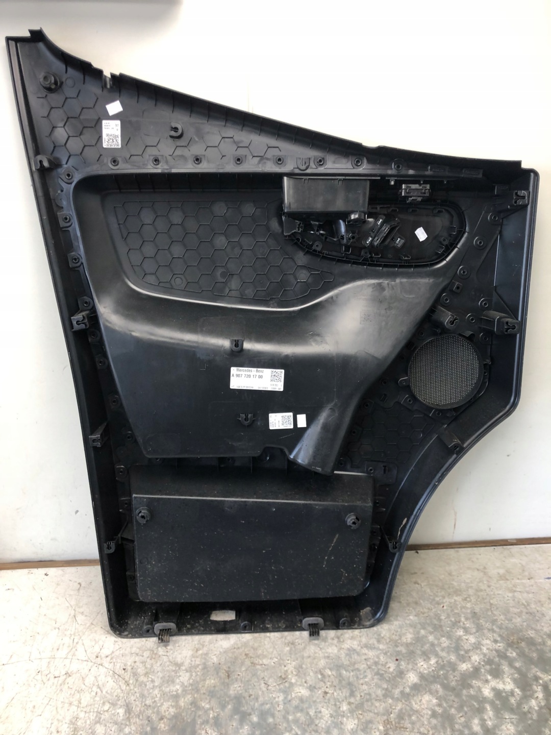 side door right front MERCEDES SPRINTER W907 A9077201700