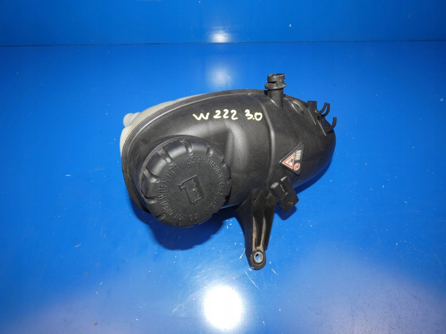 MERCEDES S KLASA W222 Scheibenwaschbehälter