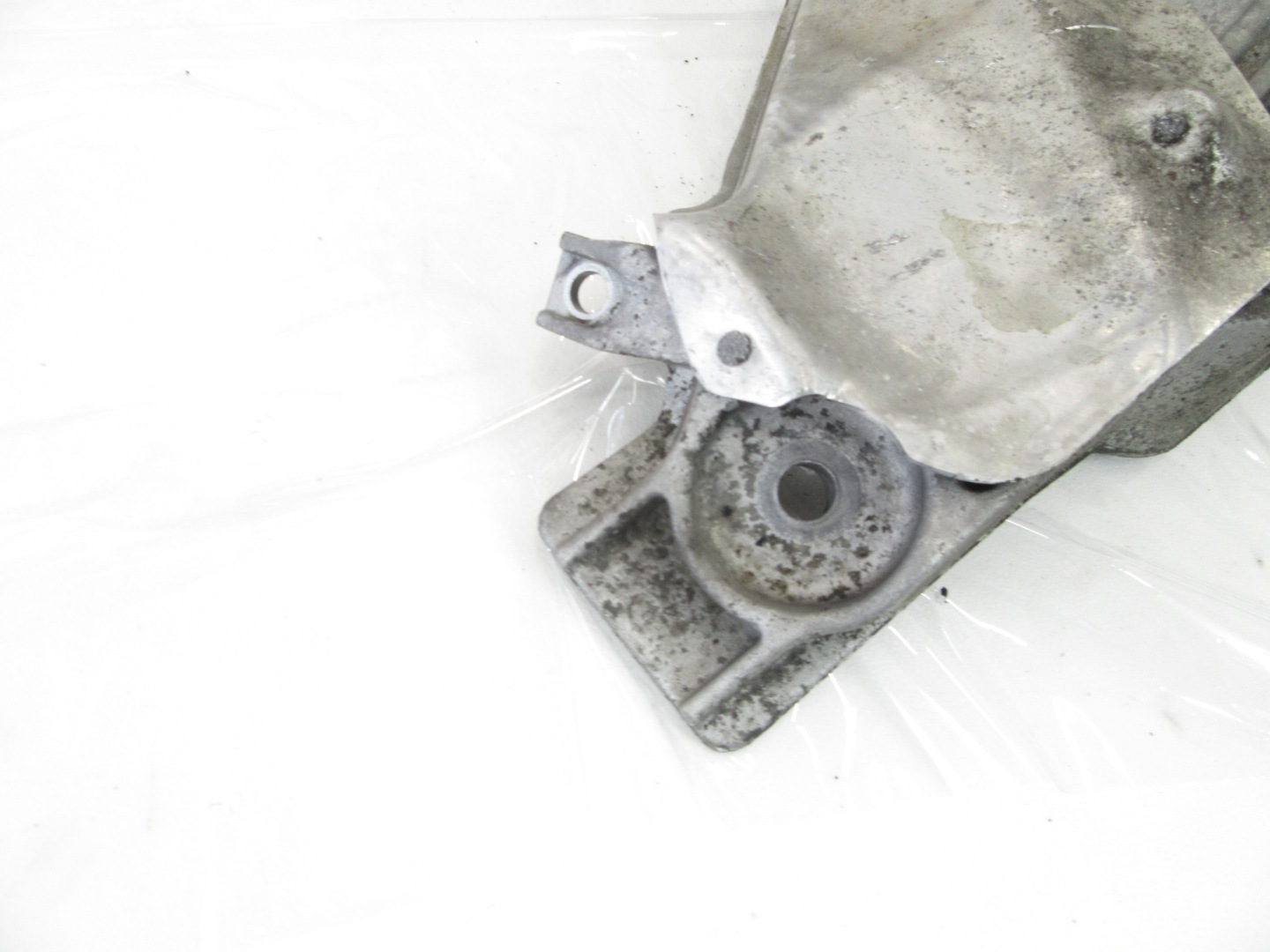 engine mount right BMW e60 e61e63 e64 N52 2.5 3.0