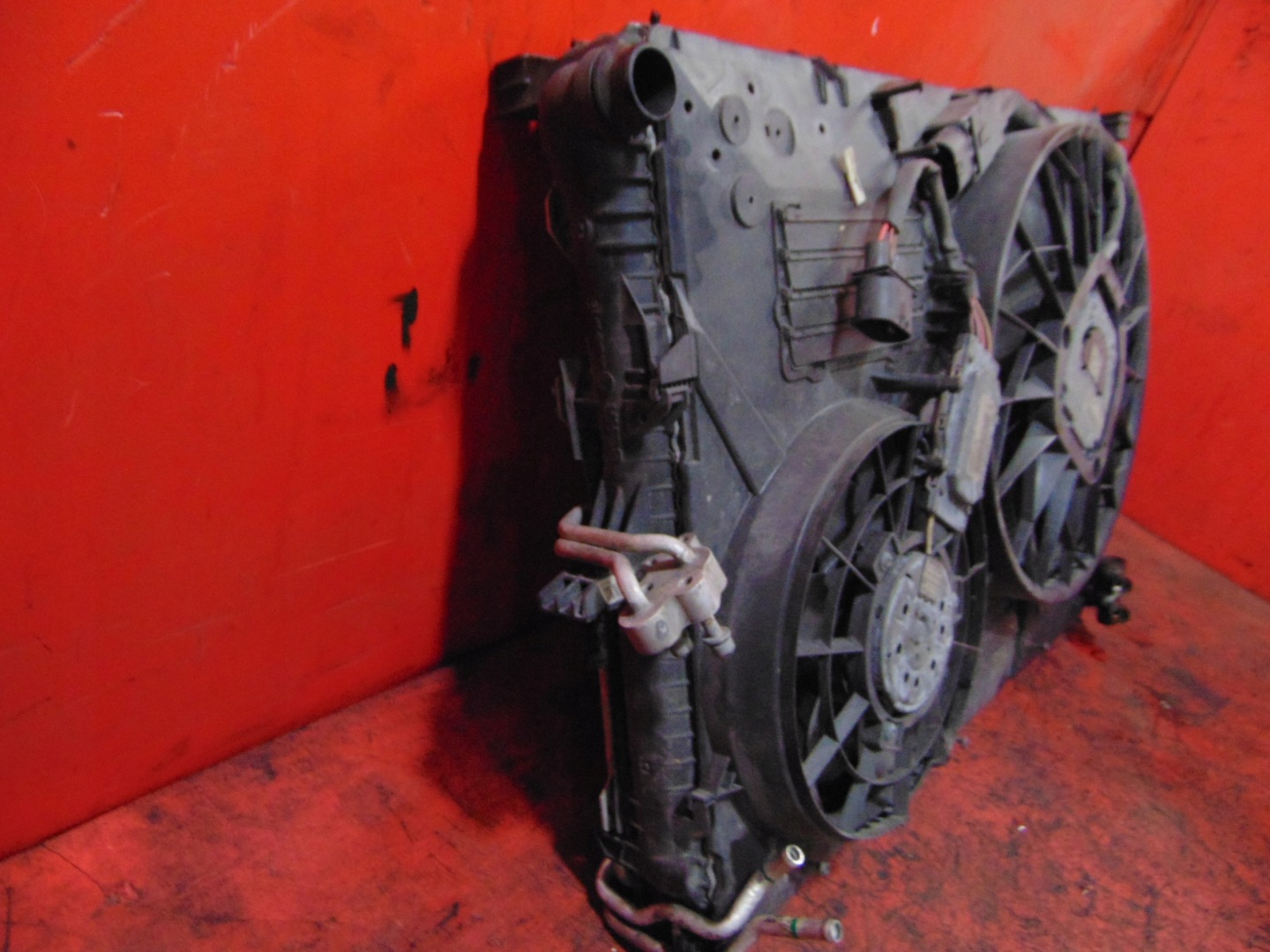 VW TOUAREG 7L 02- 3.0 TDI chladiče ventilátor KPL