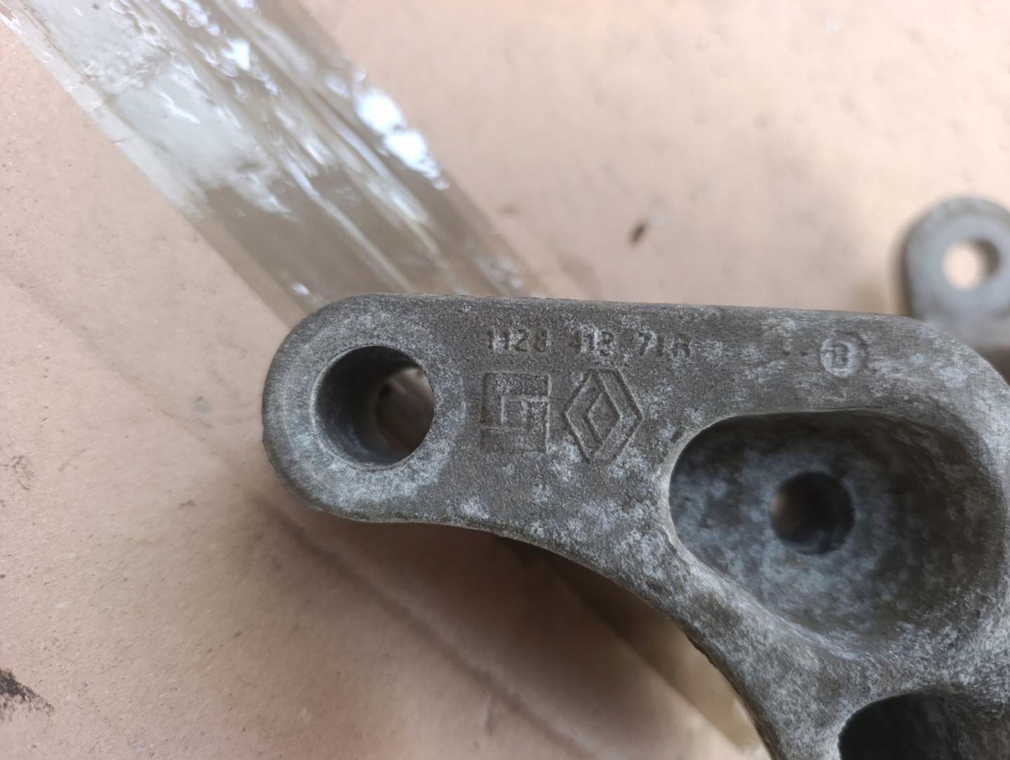 engine mount RENAULT MEGANE III LIFT 1.6DCI 112841371R