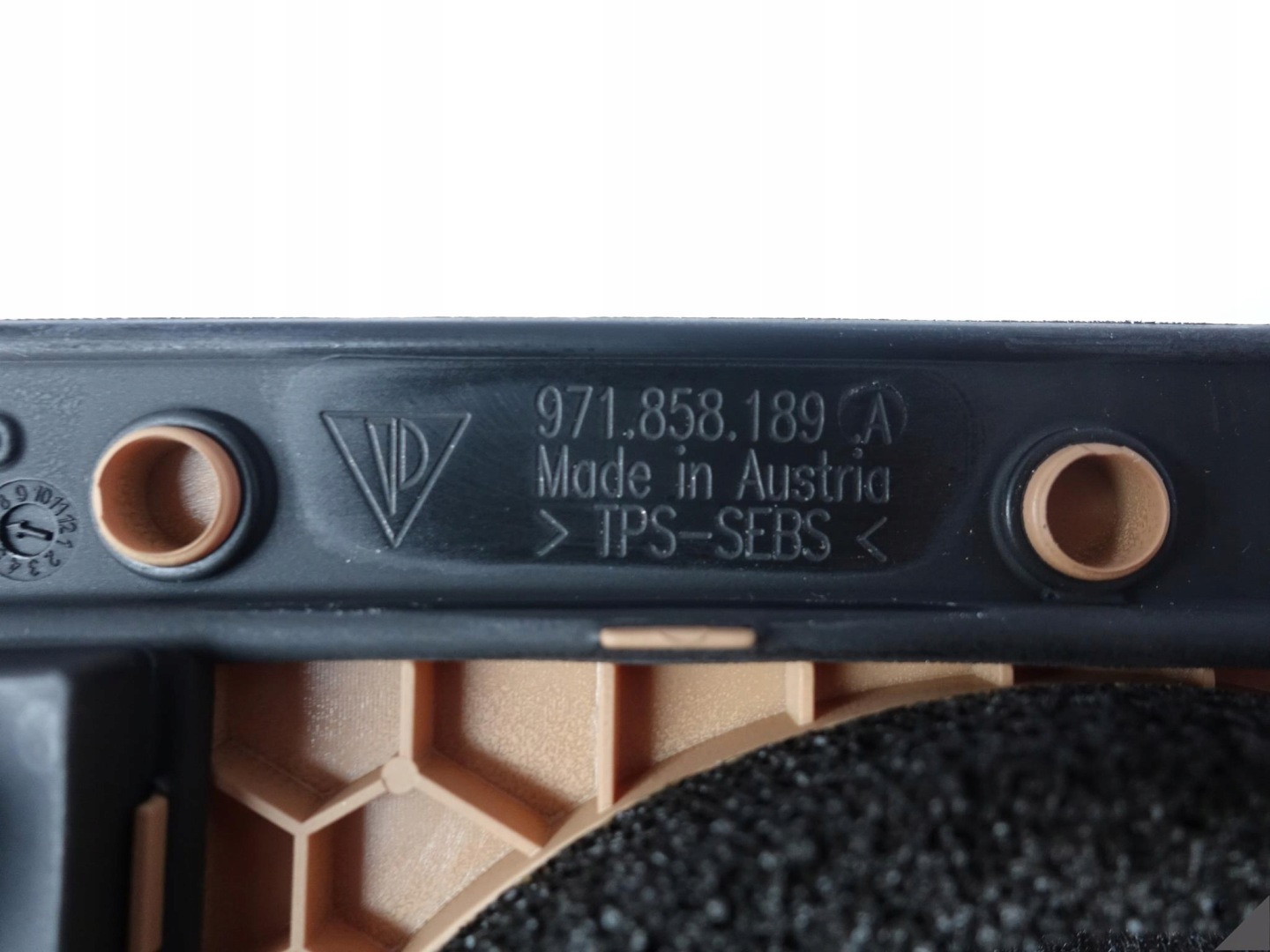 PORSCHE PANAMERA 971 Console PANEL LUXORBEIGE