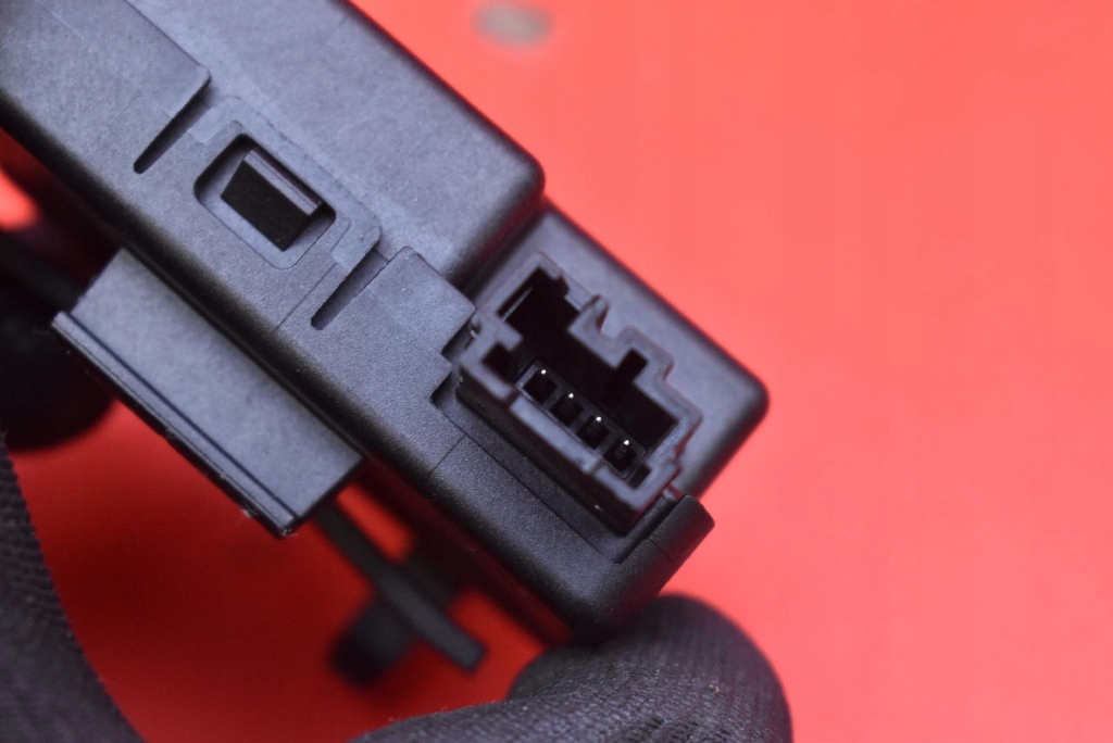 control unit module of a lock central 13523281 OPEL INSIGNIA B KOMBI 17-20