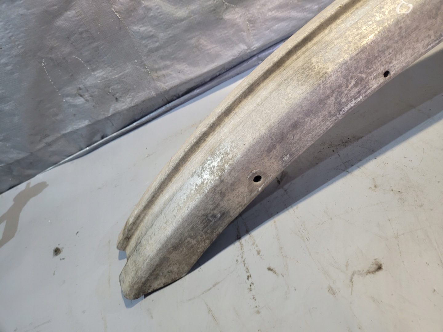 bumper support front VOLKSWAGEN PASSAT B5 97r. 1.6B