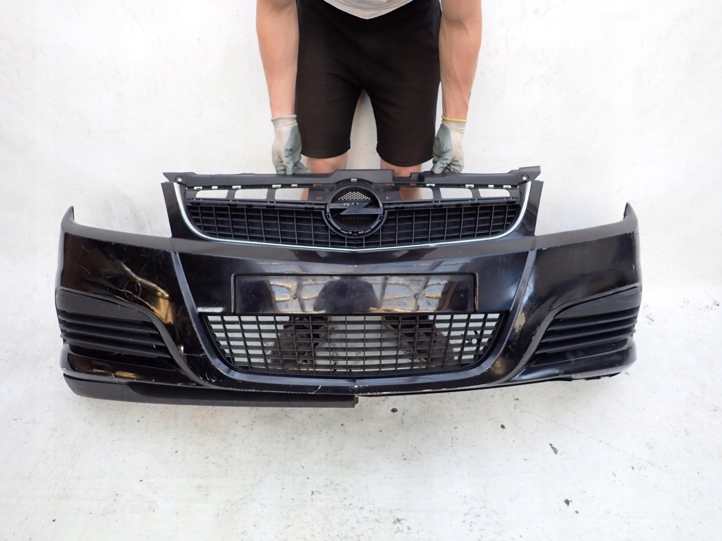 OPEL ASTRA III H 04-07 bumper front front