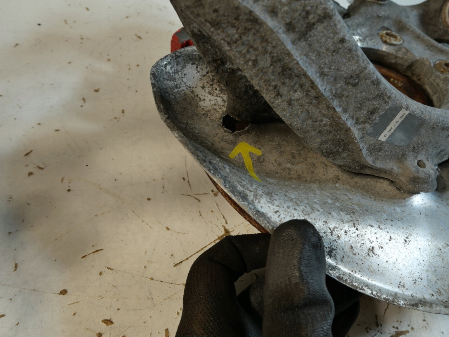 AUDI swing right front 8K0407242Q
