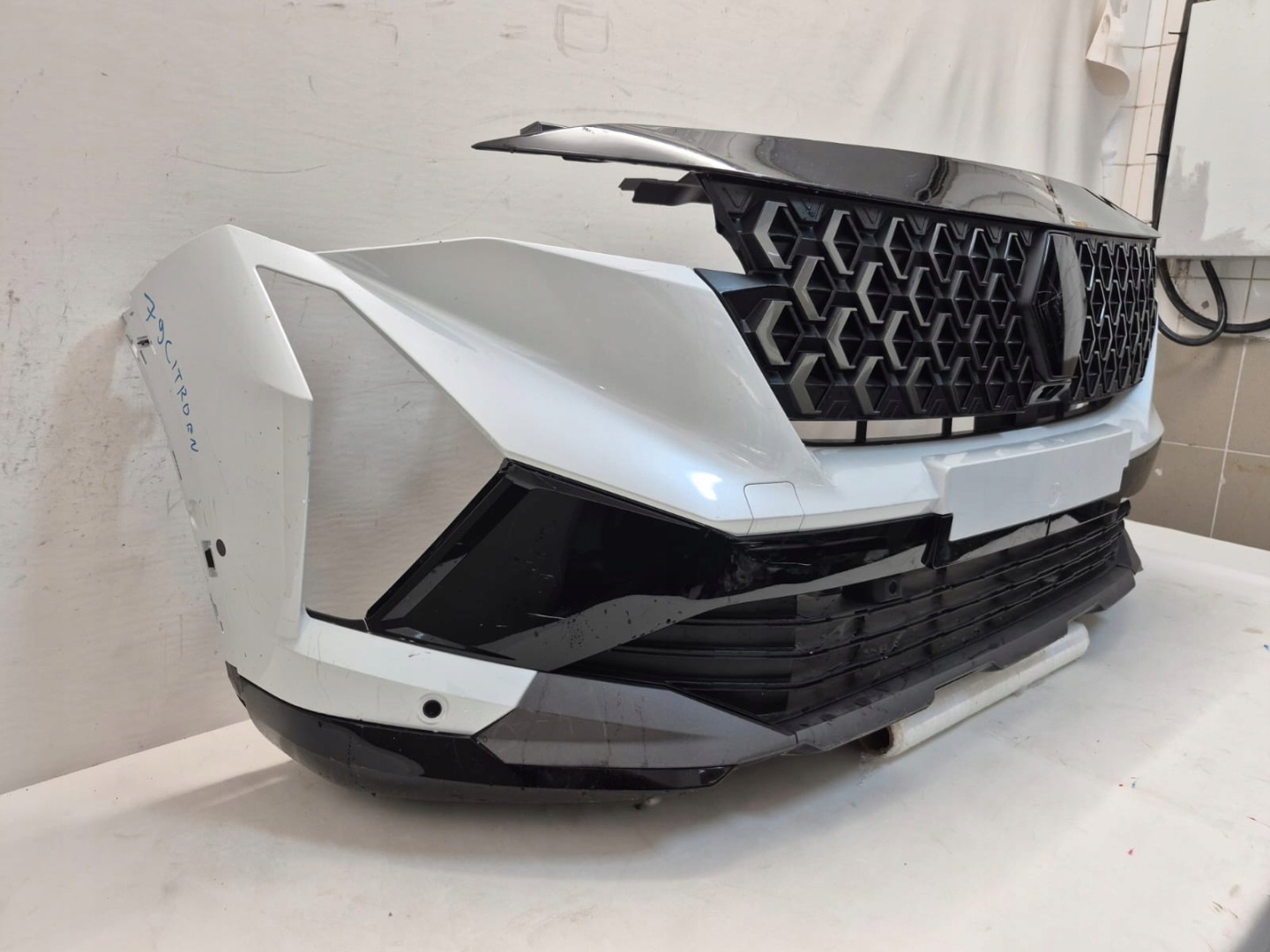 RENAULT AUSTRAL LIFT 25- bumper front front 622541297R