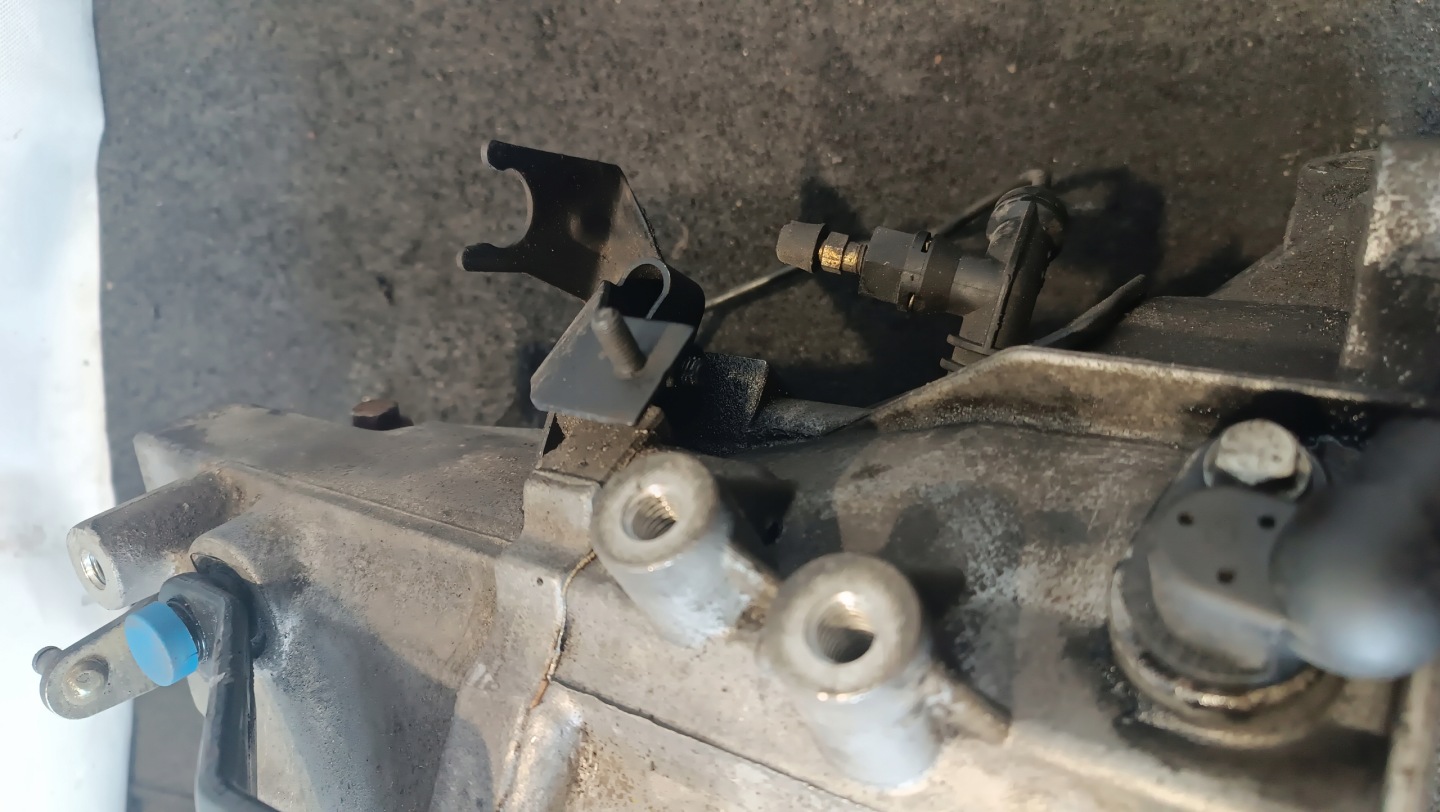 Getriebe VOLVO V40 1.9DCI -M56