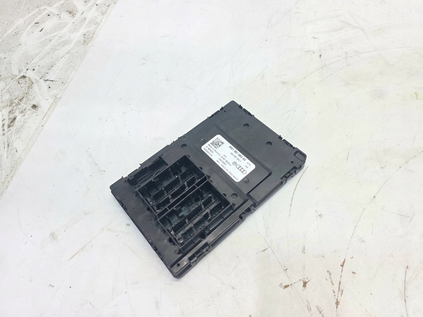 module control unit KOMFORTU AUDI A4 B9 A5 8W LIFT 8W1907063AC