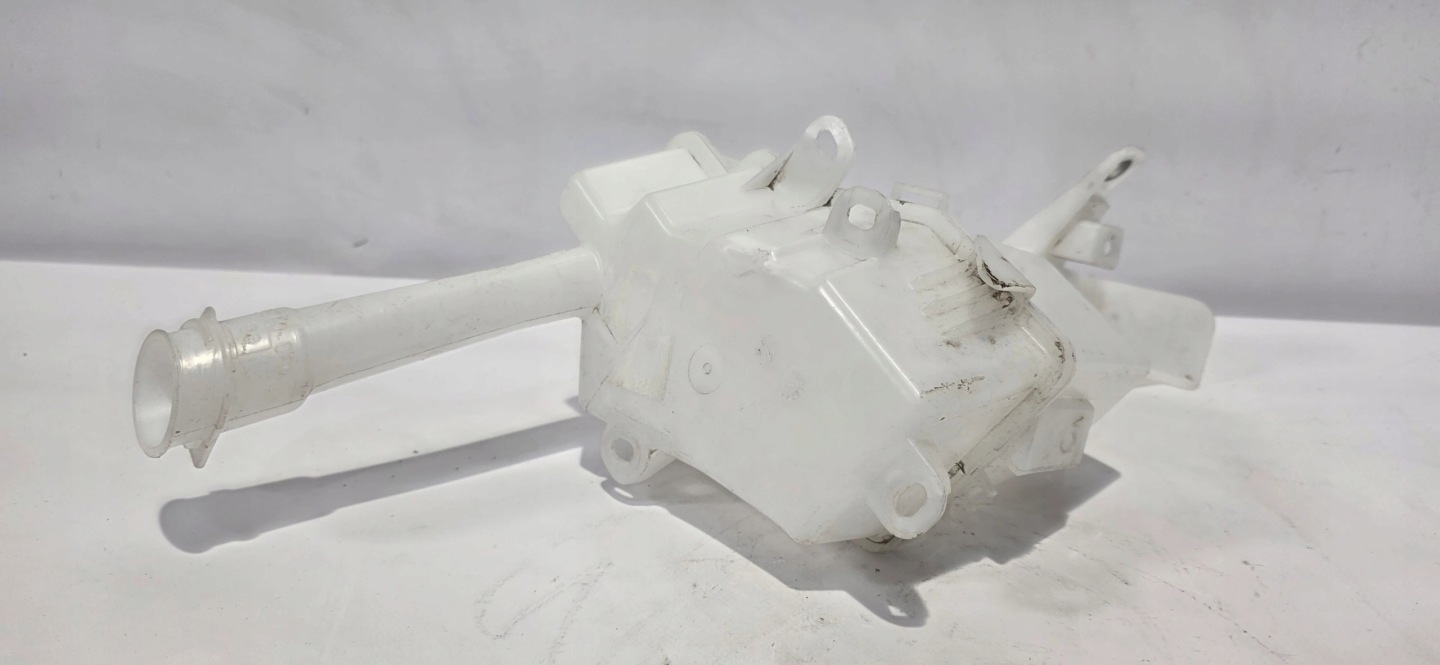 washer fluid tank TOYOTA AYGO X 22- original